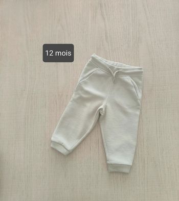 Pantalon type jogging