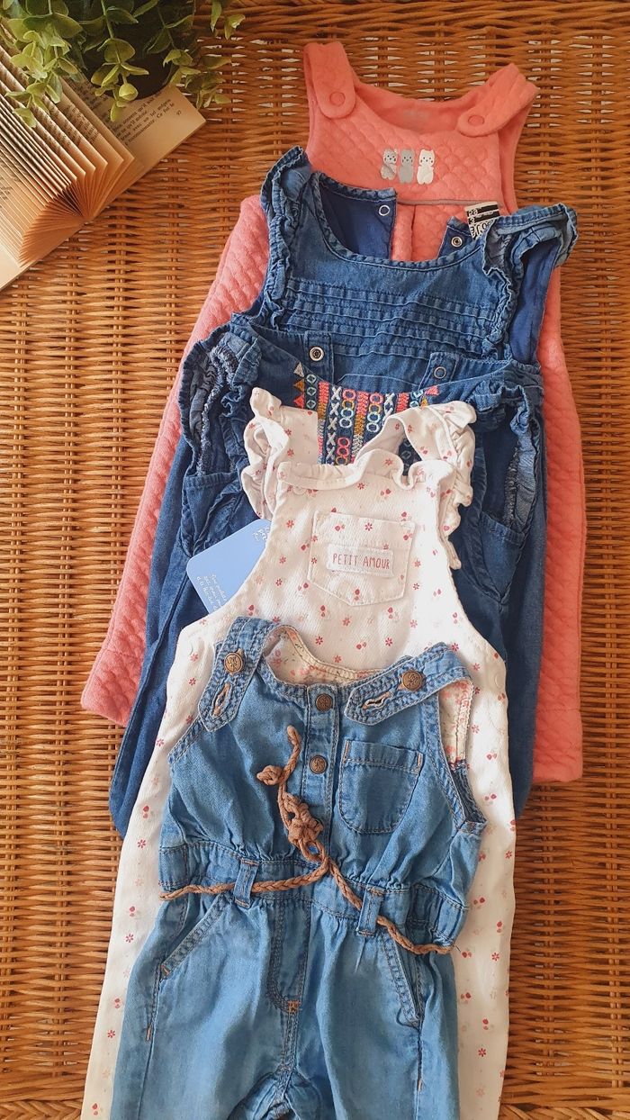 Combinaison pantalon fille 3 mois très bon état & neuve