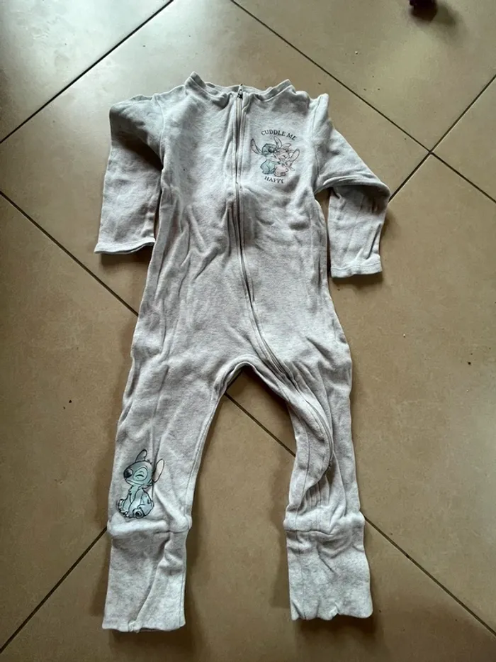 Pyjama motif stitch 1 pièce taille 86 cm