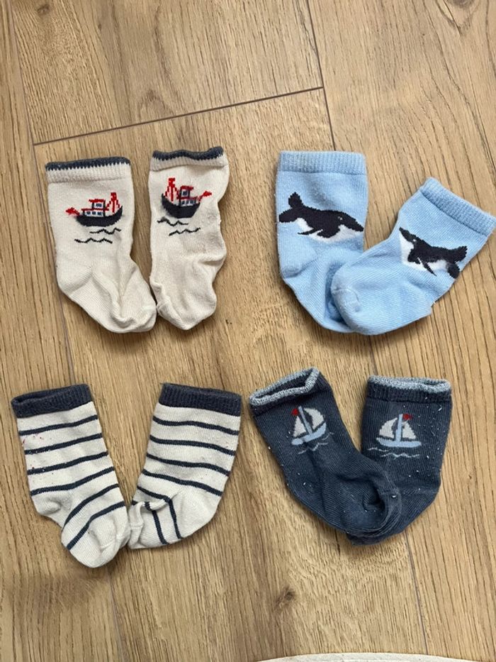 Lot 4 paires chaussettes bébé 1 mois H&M