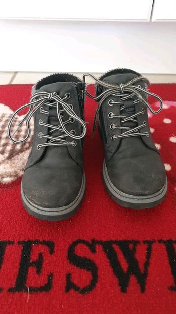 Chaussures montantes Pointure 33