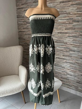 Combinaison kaki et blanche