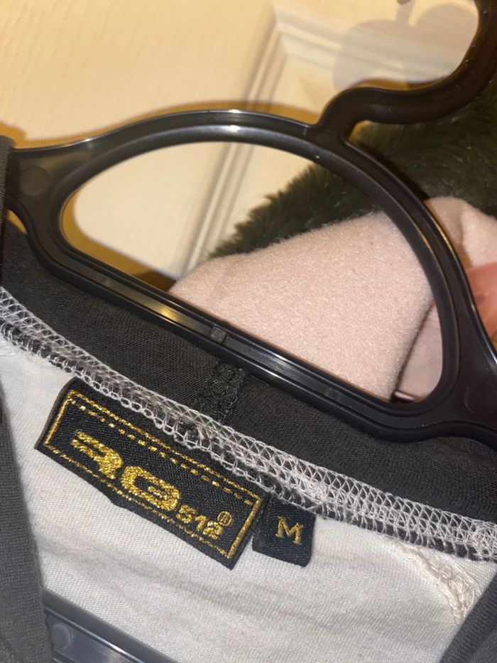 Sweat a capuche - photo numéro 2