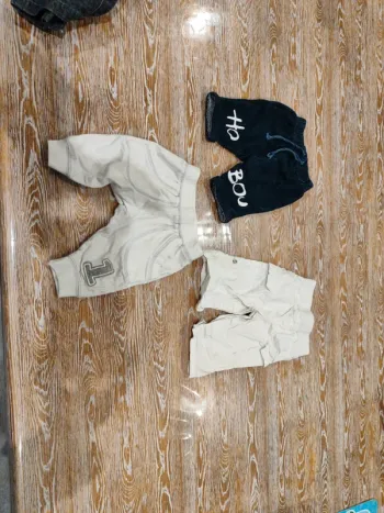 🍁 lots de pantalons et salopette bébé 1 mois🍁
