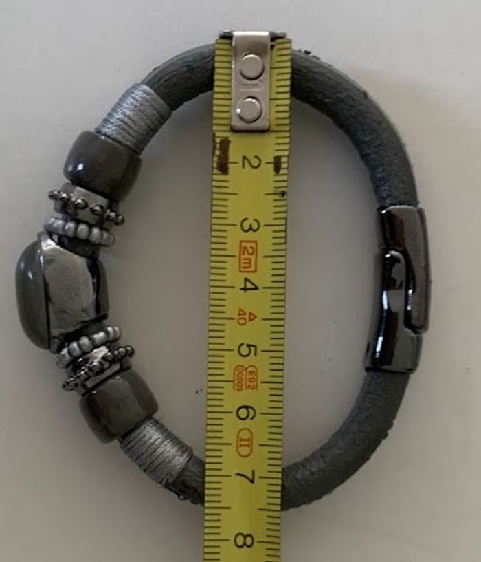 Bracelet homme/femme style urbain gris et perles - photo numéro 8