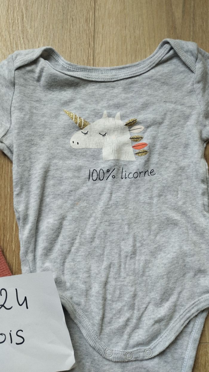 Lot de deux bodys 24 mois - photo numéro 2