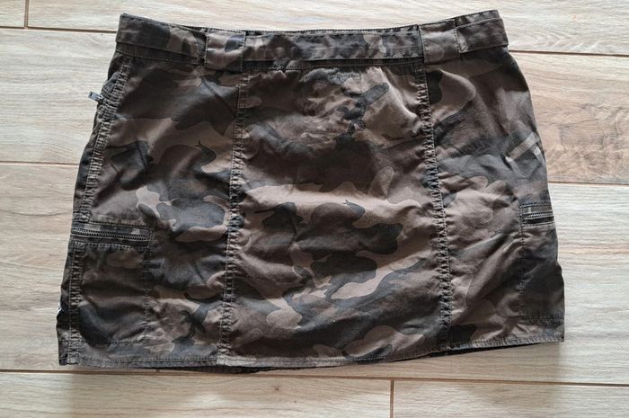 Jupe Superdry Taille M - photo numéro 2