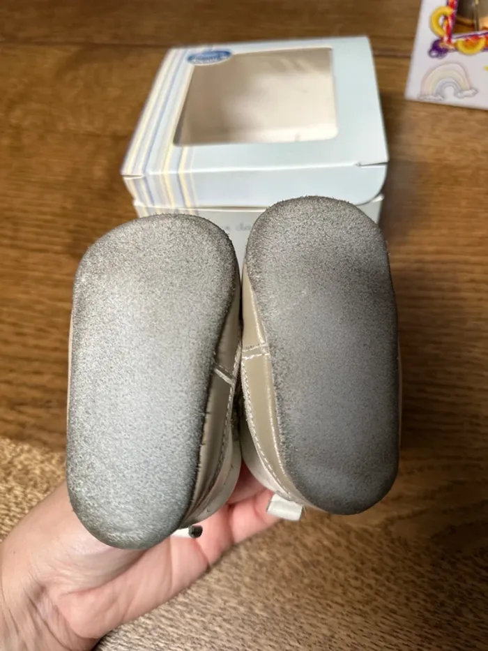 Petits chaussons en cuir à scratch Noukie’s - photo numéro 4