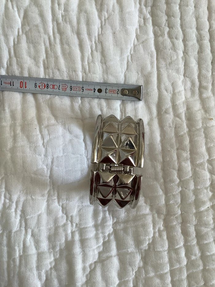 Bracelet métal argenté à charnière, motif pointes diamant - photo numéro 2