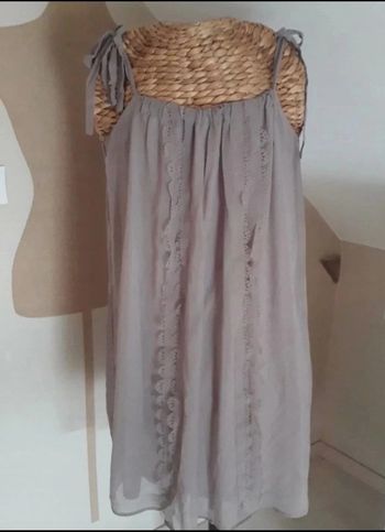 Robe a bretelles