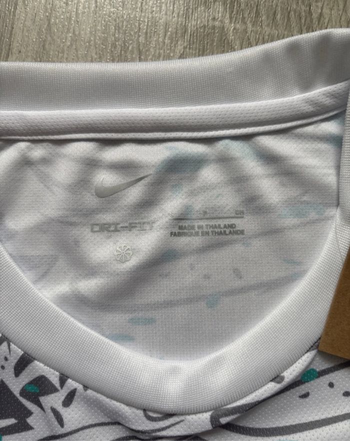 Maillot de foot Brésil taille S - photo numéro 5
