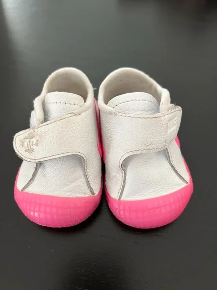 Basket bébé fille 18,5