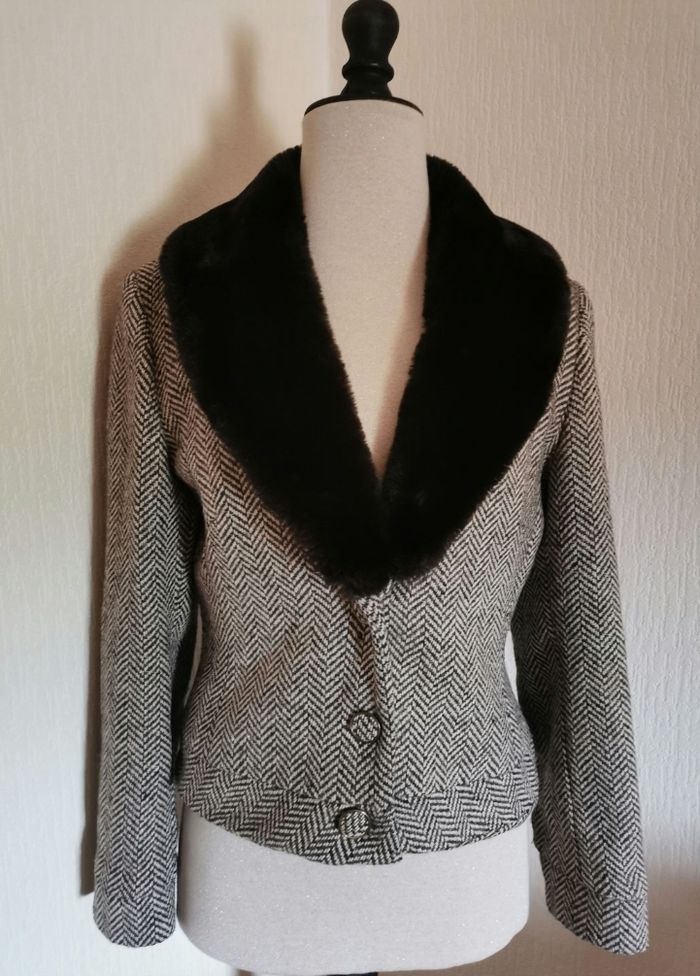 Veste courte marron et beige Burton T42