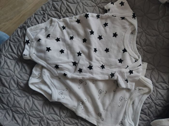 5 bodies manches courtes 3 mois