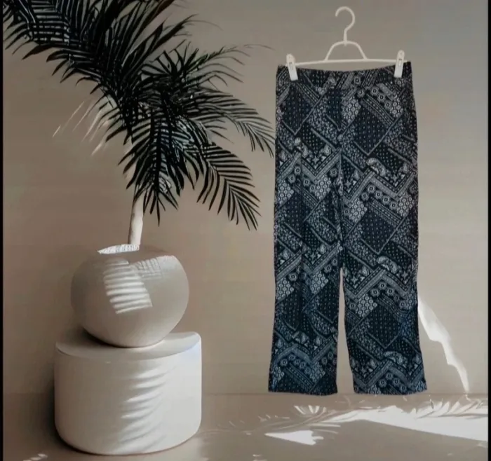 Pantalon à motifs taille 38 - photo numéro 2