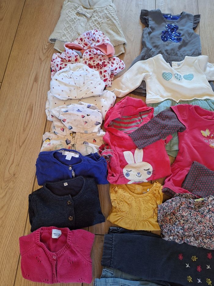 Lot vêtements bébé fille 12 mois - photo numéro 3