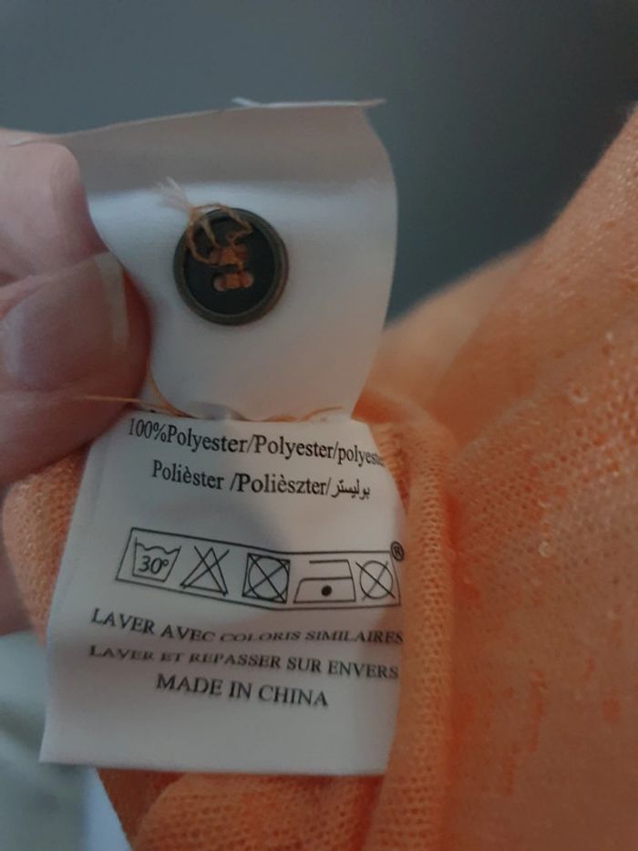 Tee-shirt orange. - photo numéro 3