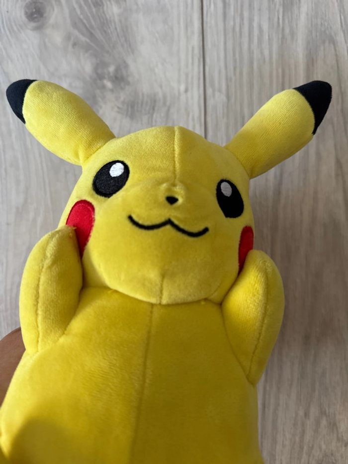 Peluche pikachu - photo numéro 3