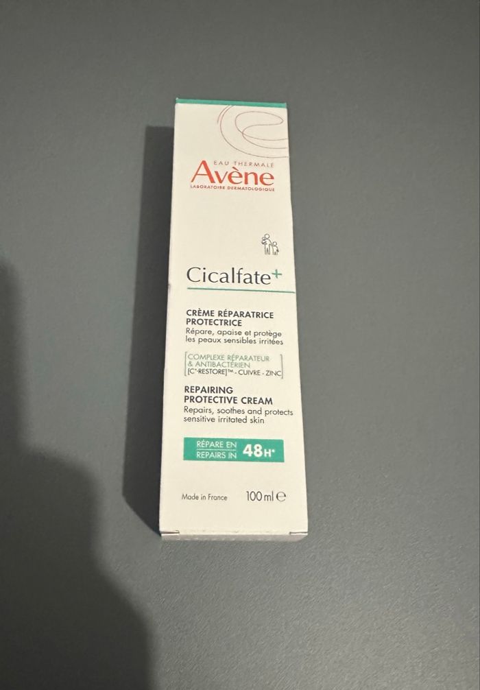 1 tube de crème cicalfate+ 💯ML Avene (plusieurs tubes sur demande)