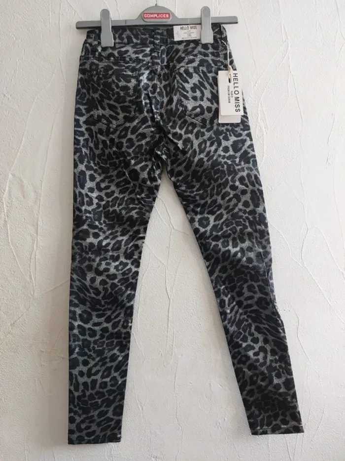 Pantalon Slim Léopard Hello Miss Taille 36 - photo numéro 4