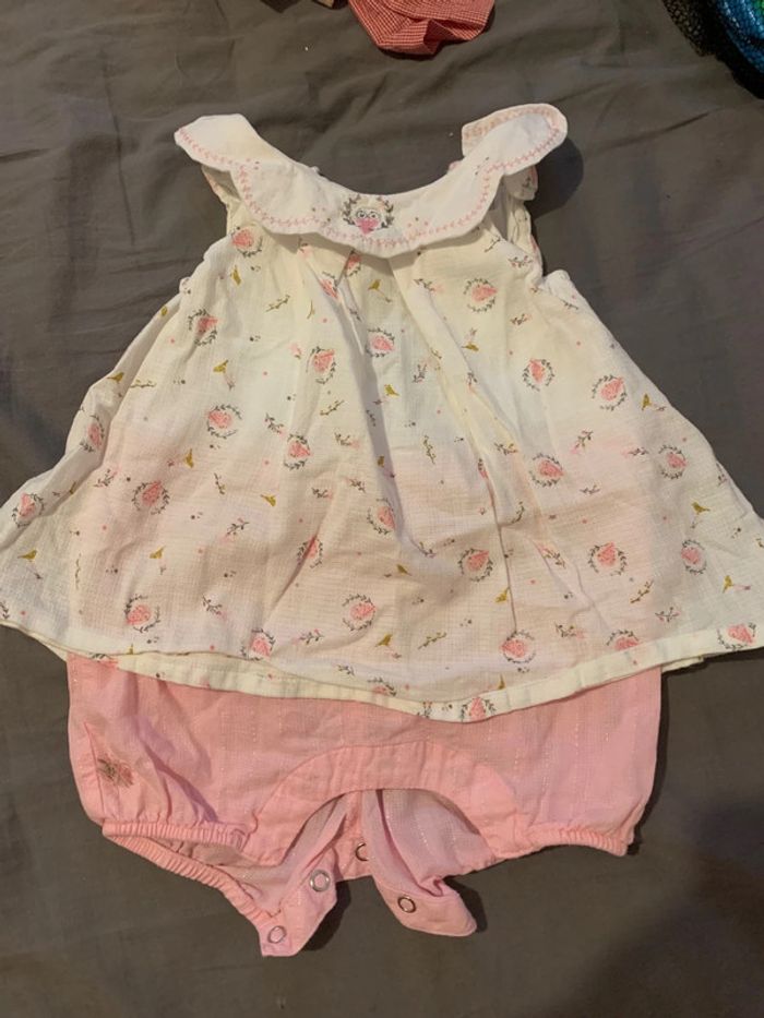 Lot vêtements fille 9 mois - photo numéro 7