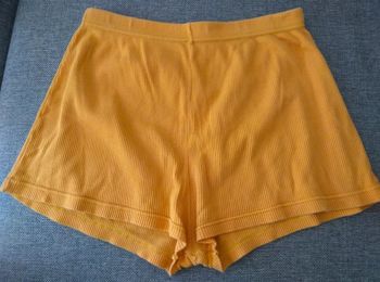 Short orange taille M