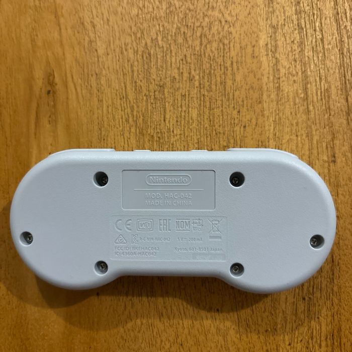 Manette switch controler snes officielle - photo numéro 2