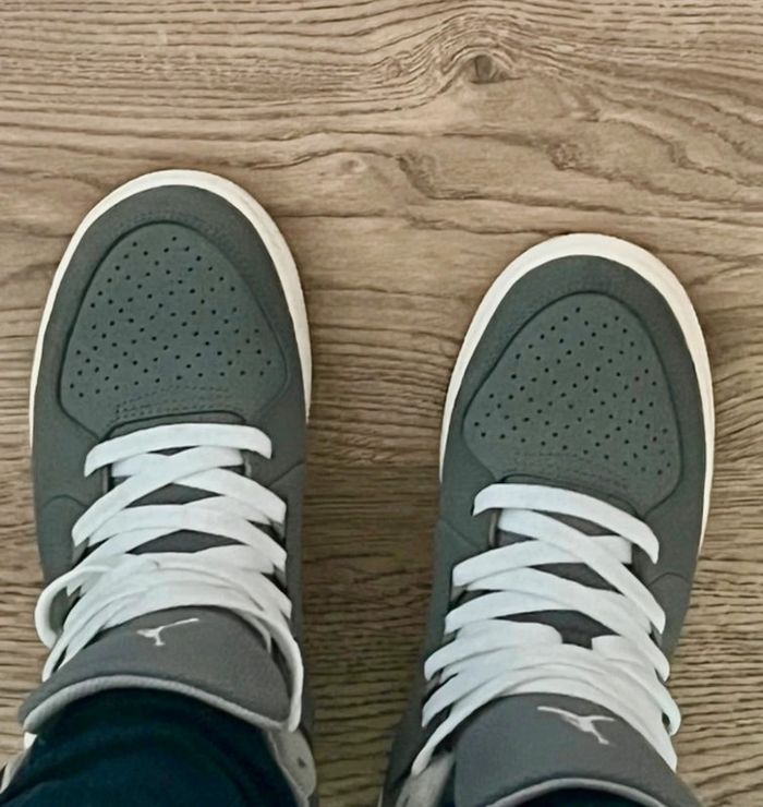 Air Jordan 1 Flight 3 BG Montante Grise - photo numéro 4