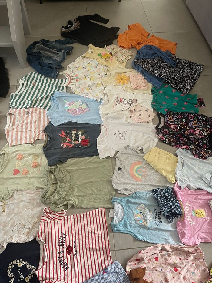 Lot 52 vêtement 5ans - photo numéro 5