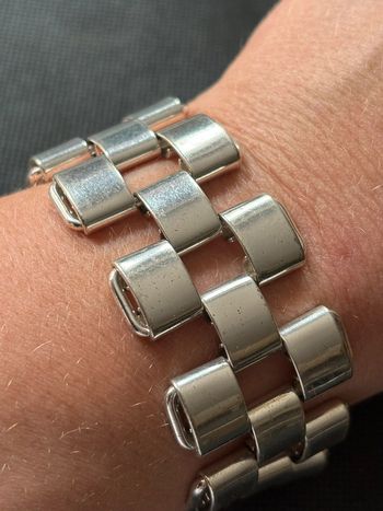 Beau bracelet en métal argenté femme - bijoux fantaisie