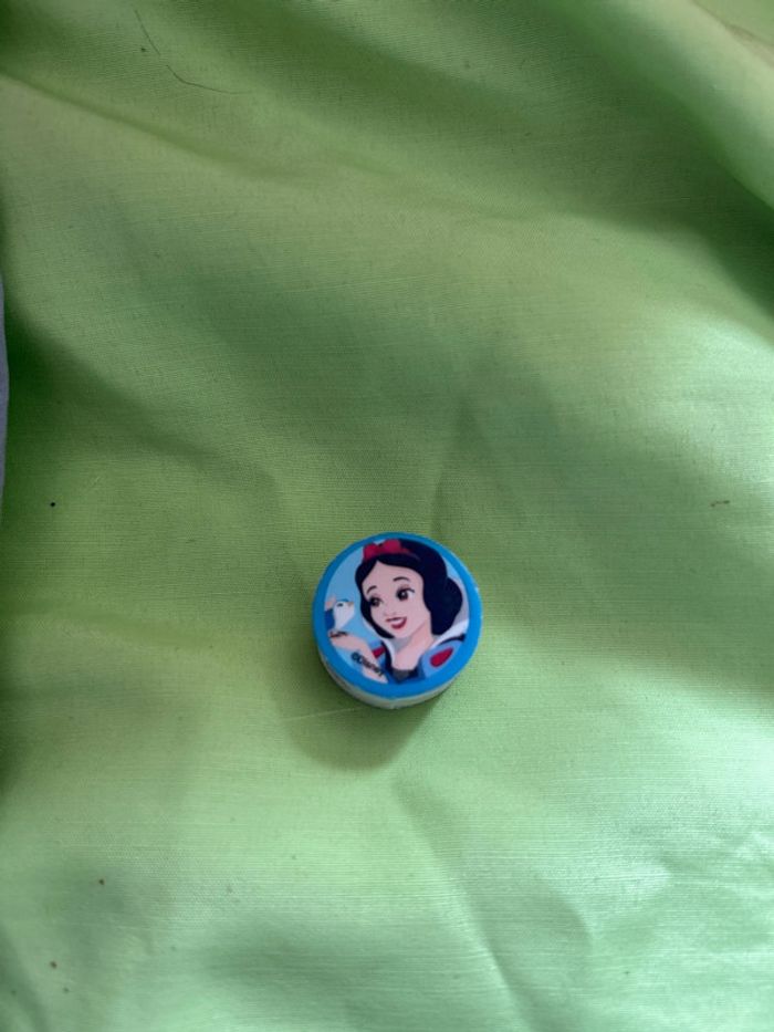 Fourniture scolaire gomme Disney - photo numéro 2