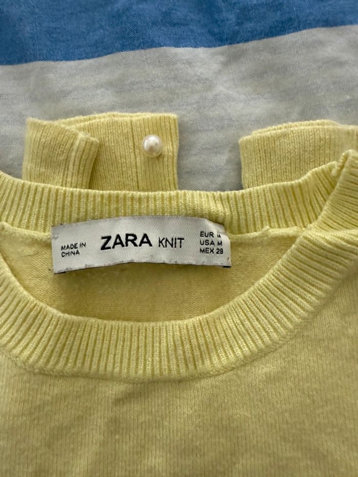 Petit pull Zara jaune - photo numéro 2