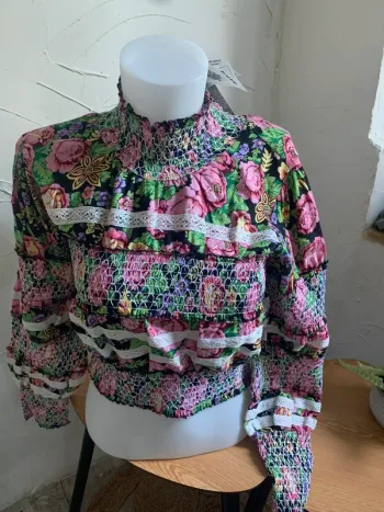 Blouse taille 38marque Barok fleurie