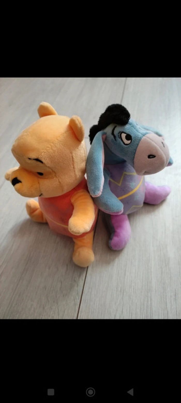 Lot peluches pâques Winnie l'ourson et Bourriquet