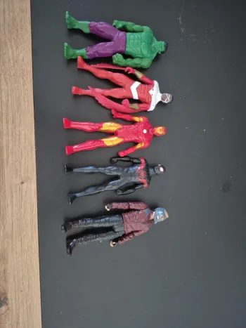 Lot mini figurines marvel