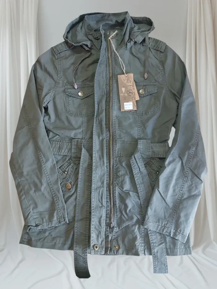 Trench court T.S neuve avec étiquette - photo numéro 5