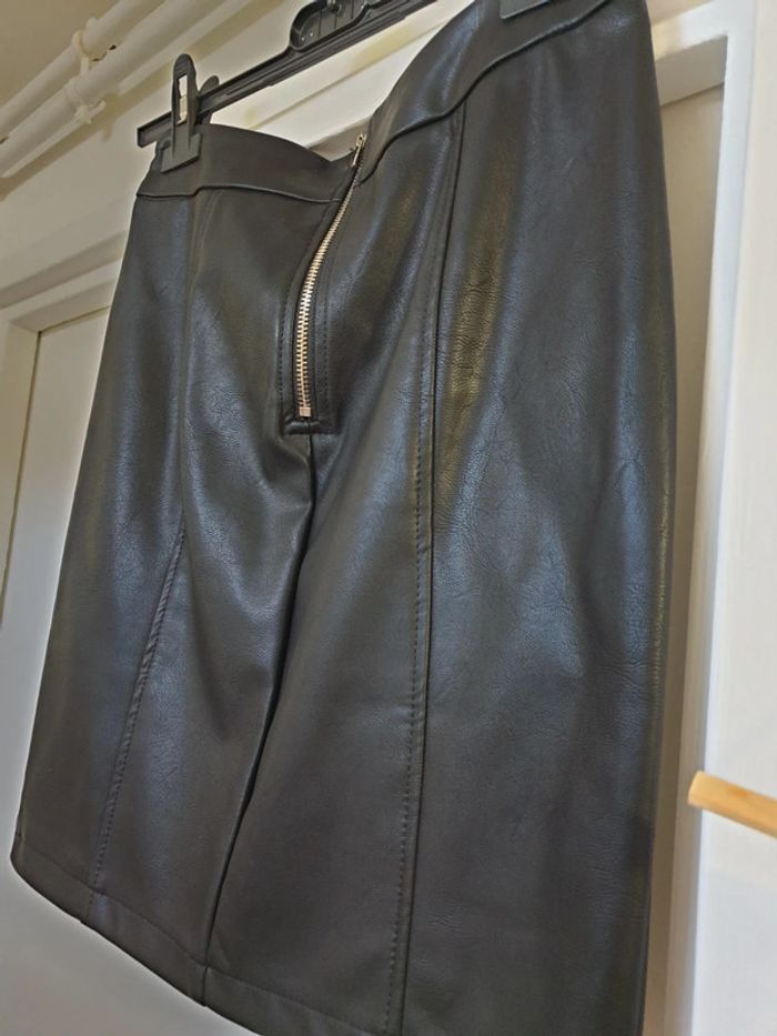 Jupe simili cuir Drôle de Copine Taille S - photo numéro 3