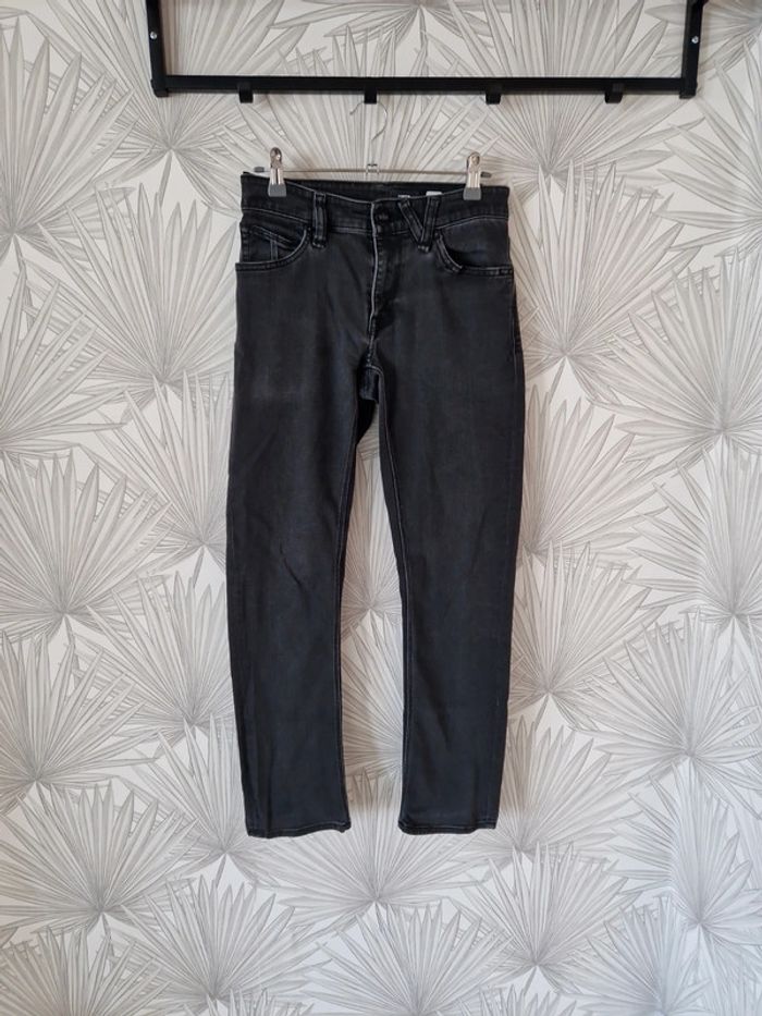 Joli jean Volcom taille 36