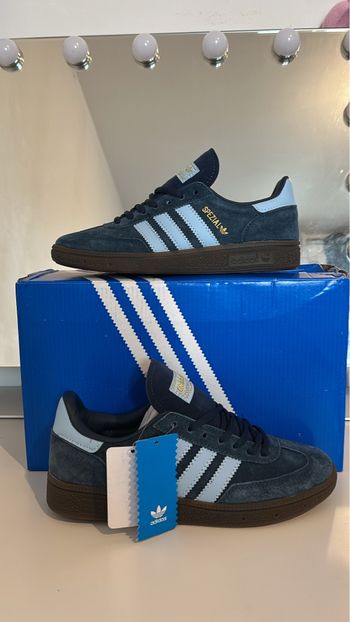 Adidas spezial