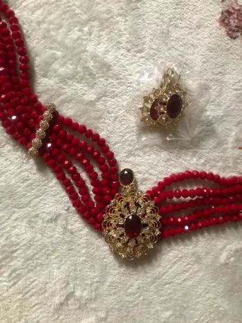Ensemble parure bijoux très jolie classe chic idée cadeau