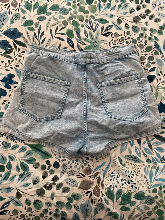 Short en jean 🩵 - photo numéro 2