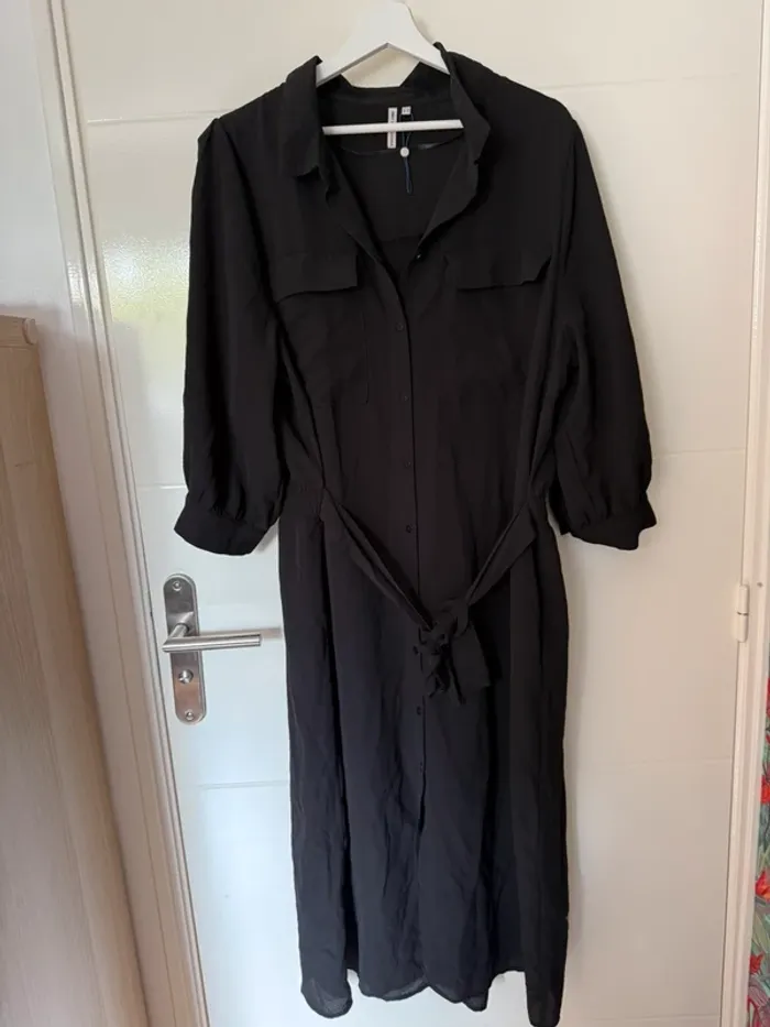 Robe longue noire