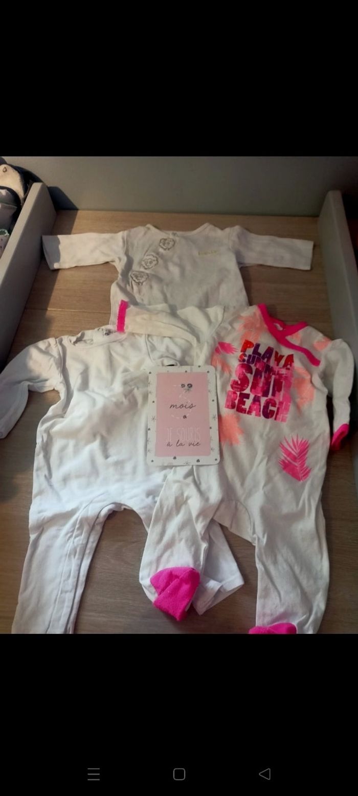 Lot de 9 pyjamas - photo numéro 4