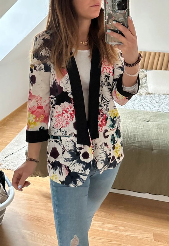 Veste blazer fleurie 🖤 - photo numéro 5