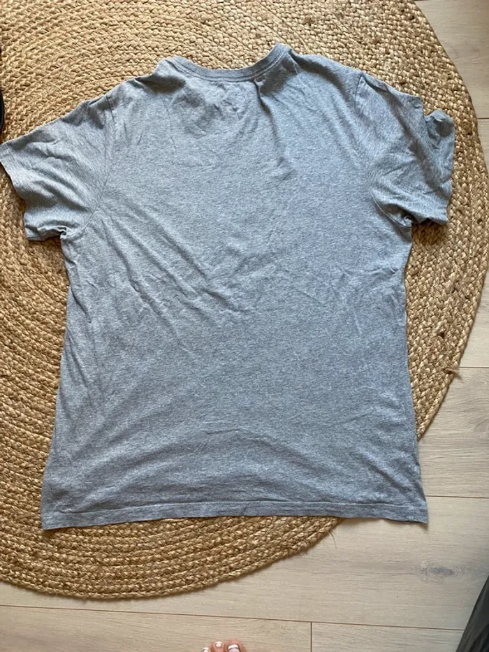 T-shirt Nike Gris Logos Swoosh Rouges Taille L Streetwear - photo numéro 3