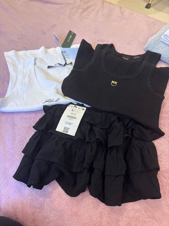 Lot jupe , debardeurs Karl, pinko