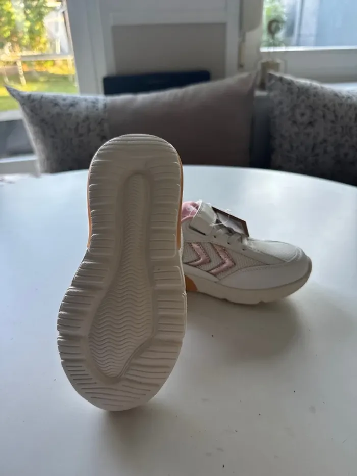 Baskets Hummel lumineuses blanches et roses – Taille 33 - photo numéro 6