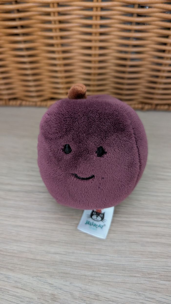 Petite peluche prune Plum Jellycat