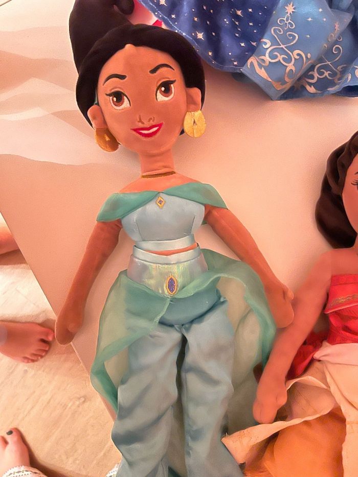 Poupée chiffon Jasmine musicale officielle disney