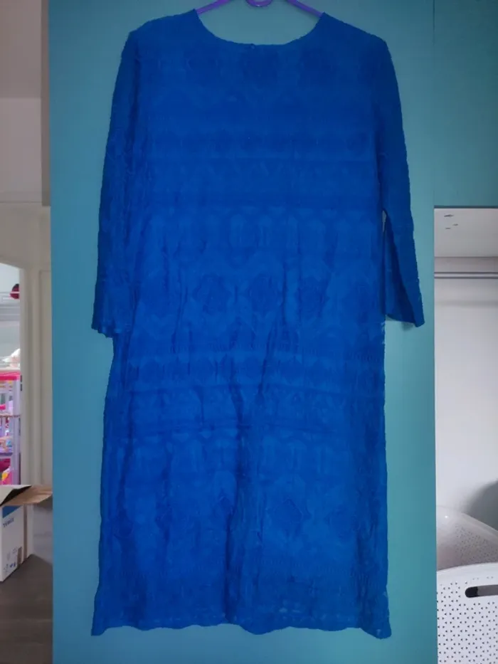 Très belle robe bleu indigo ethnique Mango taille m en très bon état